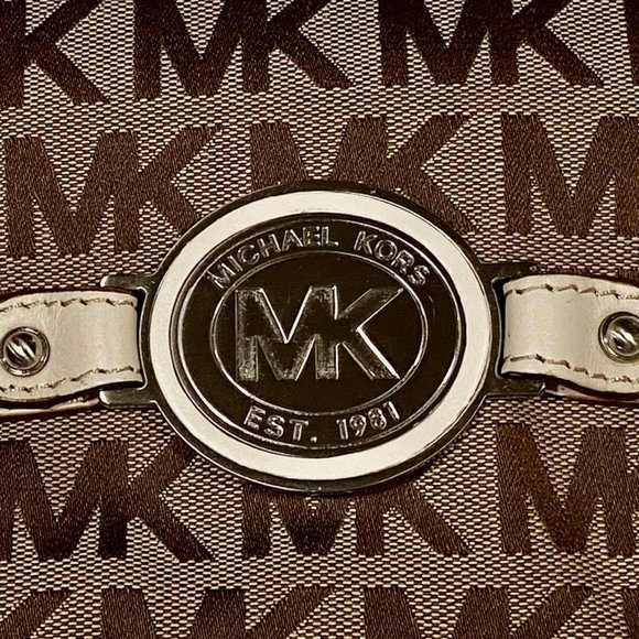 MK Michael Kors Jet Set Signature Logo Jacquard & Leather Demi Shoulder Bag Y2K - Picture 10 of 16